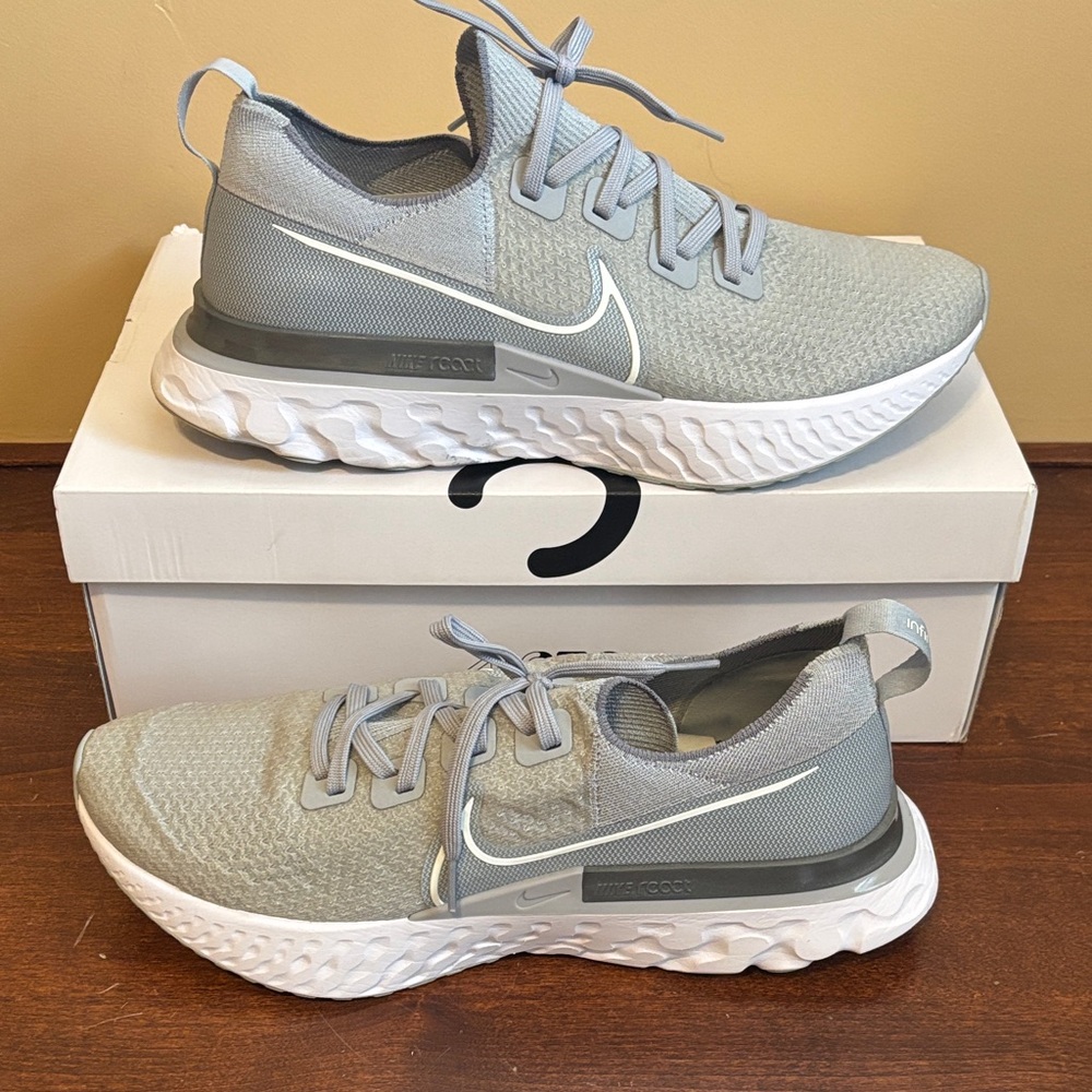 Nike Light Gray Athletic Sneakers
